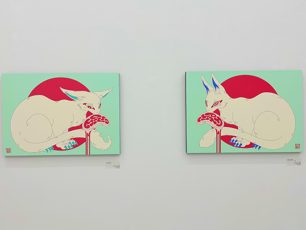 上床加奈さんの作品 左'meat left'、右'meat right'
